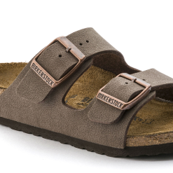 Kids' Birkenstock Arizona Sandals -Mocha -Chubbies Store birkenstock kids arizona 552893 mocha close up 40175.1614980098