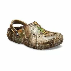 Men's Crocs Classic Realtree Lined Clog -Chubbies Store crocs mens classic lined real tree clog 205377 280chocl chocolate lined main 52962.1633701052