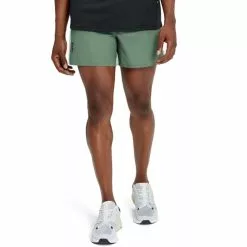 On Running Men's On Essential Short -Chubbies Store mens on running essential shorts 1MD1012 0460 lifestyle front 87987.1676485354