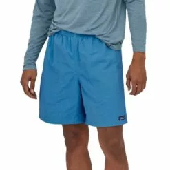 Men's Patagonia 7" Baggies Shorts -Chubbies Store mens patagonia 7 in baggie shorts APBL anacapa blue front lifestyle 46388.1646779042